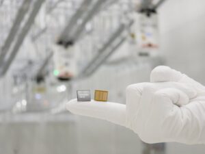 Samsung sai na frente com amostras de chips de memória de IA de ponta