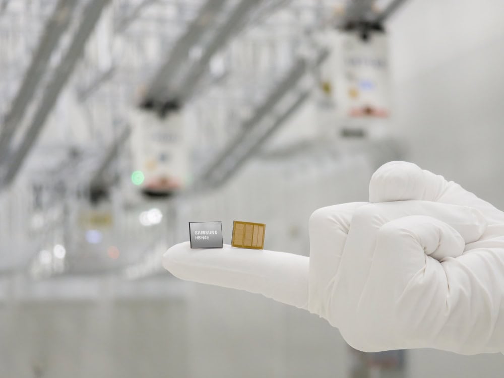 Samsung sai na frente com amostras de chips de memória de IA de ponta